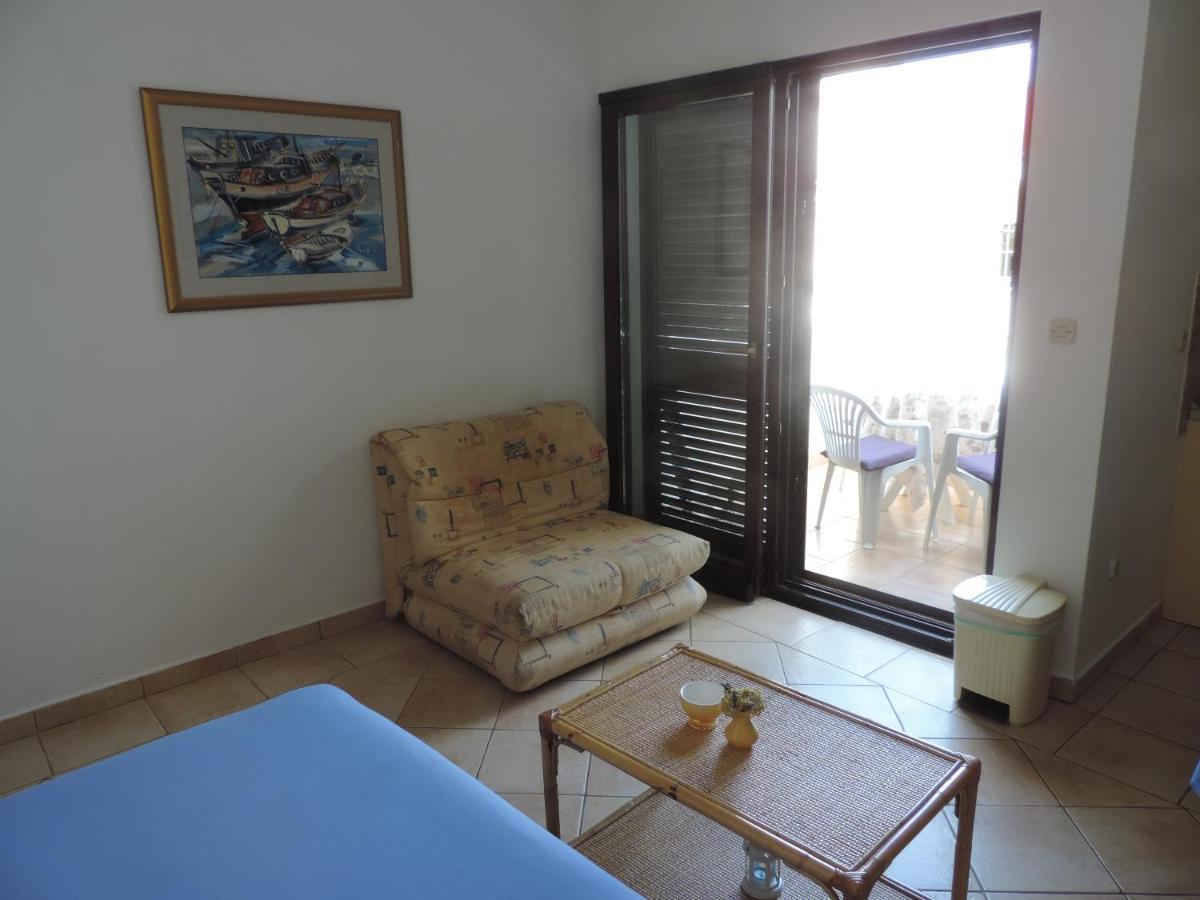 Apartmani Lavanda Pag Town Exteriör bild